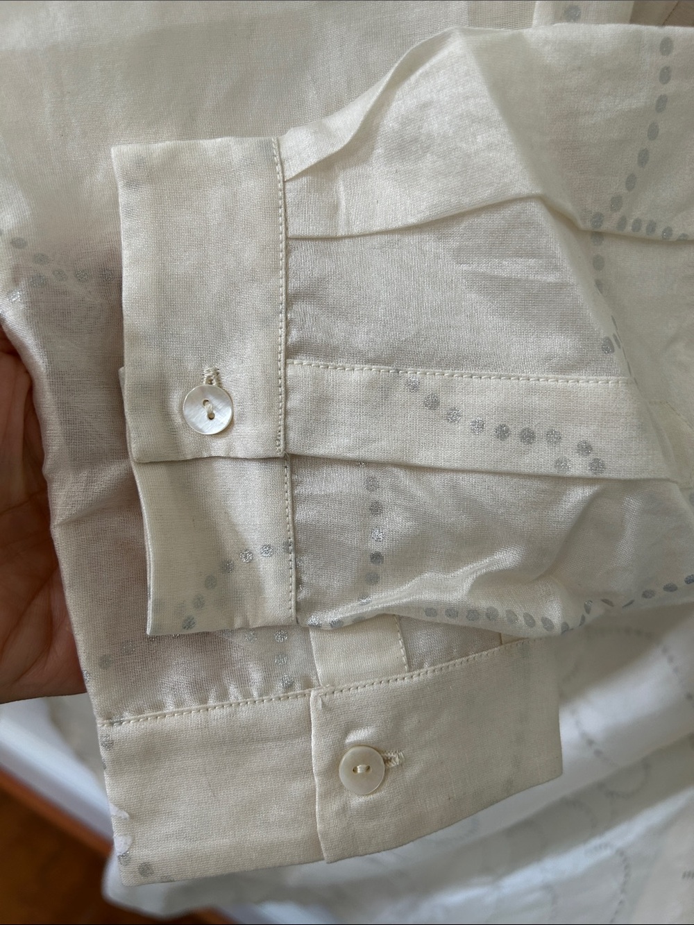 NicoBar Crescent Pintuck Kurta Ivory/Silver Cotton/Silk Size Medium NWT Tunic - Picture 8 of 16